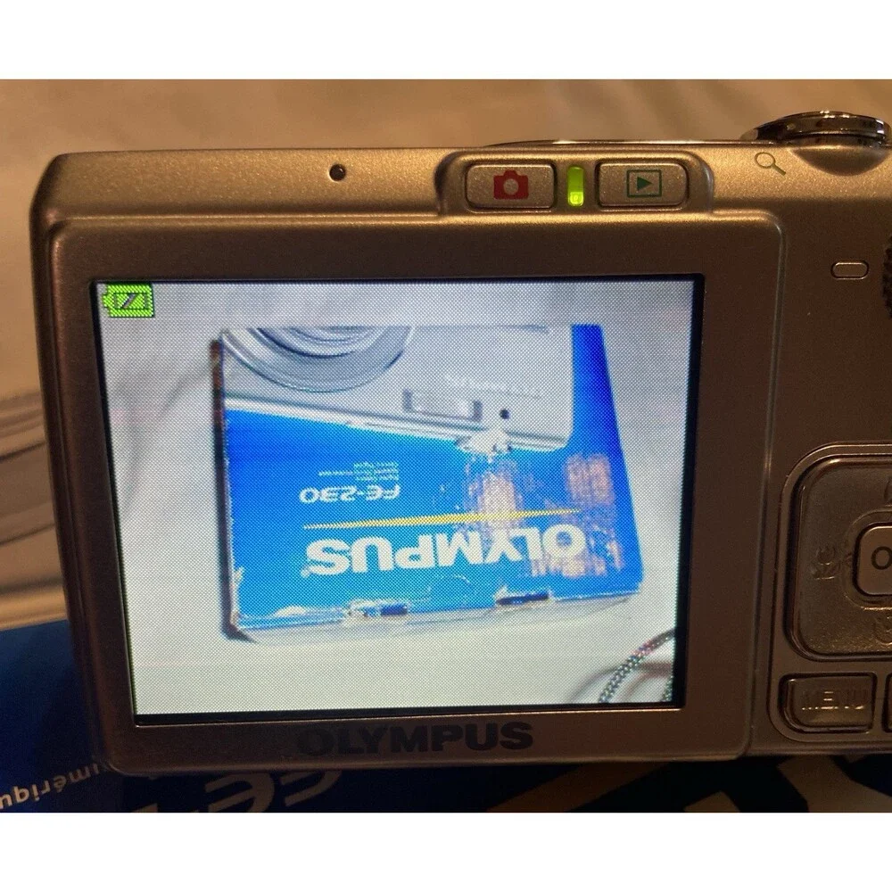 Olympus Digital Camera Battery Charger 3X Zoom 7.1MP FE-230 512mb SD 2.5